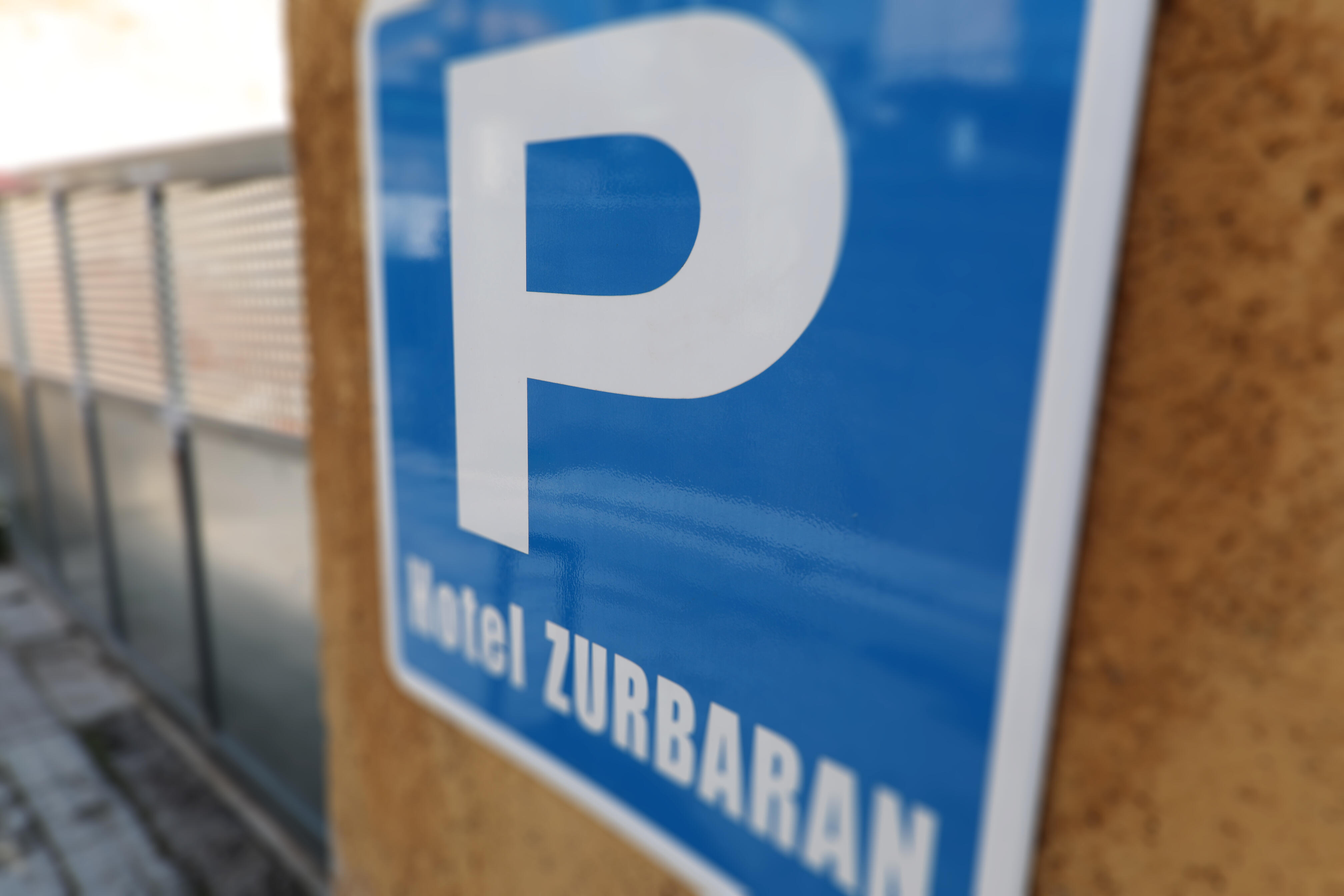 38-parking-hotel-zurbaran-palma.jpg
