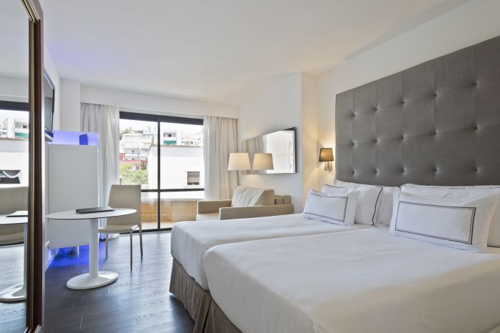 normal_102aMeliaPalmaMarina-Standard_Room.jpg
